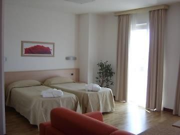 Park Hotel Mondovi Luaran gambar