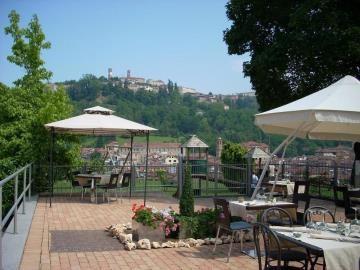 Park Hotel Mondovi Luaran gambar